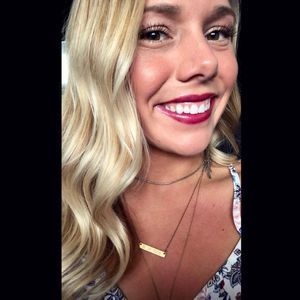 Meet your Posher, Brooke